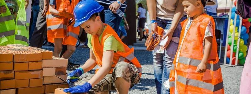 В сентябре маленькие жители Днепра смогут поучаствовать в фестивале профессий