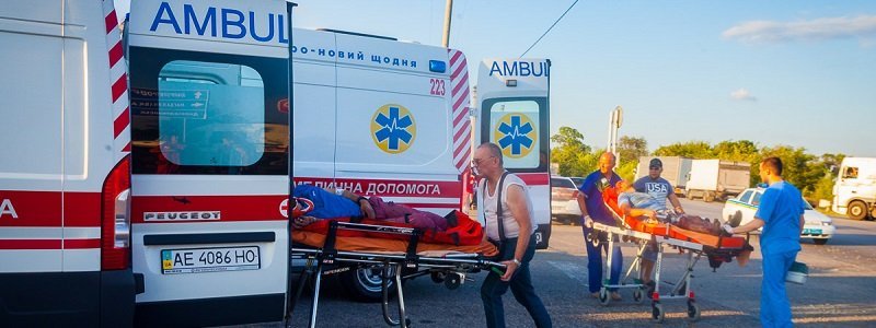Как себя чувствуют пострадавшие в аварии с пассажирским автобусом под Днепром