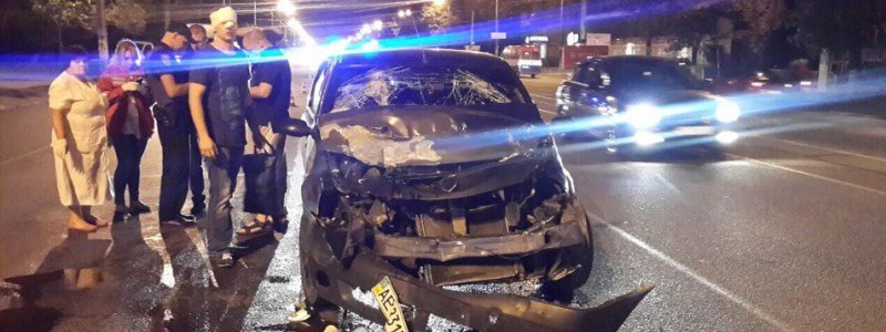 ДТП на Слобожанском проспекте: пьяный водитель на Dacia Logan влетел в «хлебовозку»