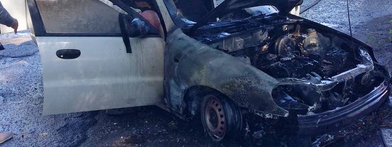 В Новокодакском районе Днепра горел фургон