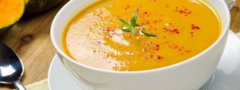 Полезные и вкусные рецепты: как приготовить осенний овощной суп с тыквой
