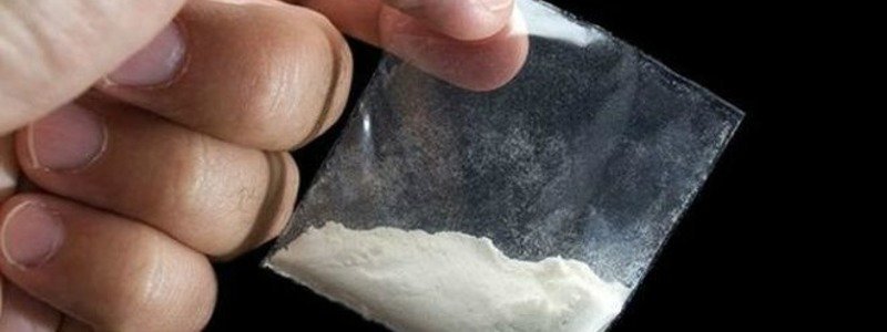 За ночь в Днепре полицейские обнаружили 20 человек с наркотиками