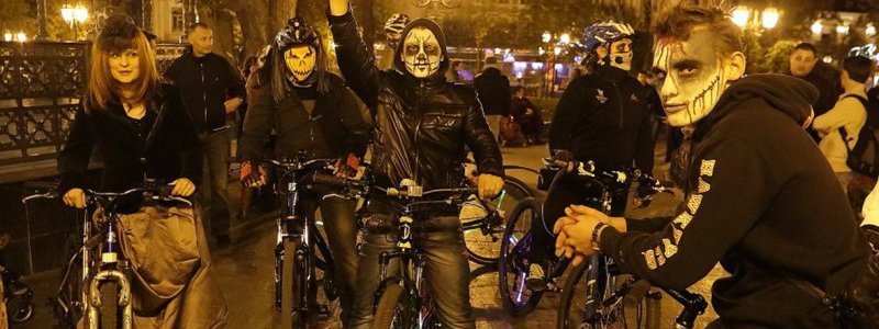 Близится Хэллоуин: по Днепру проедется велоколонна монстров