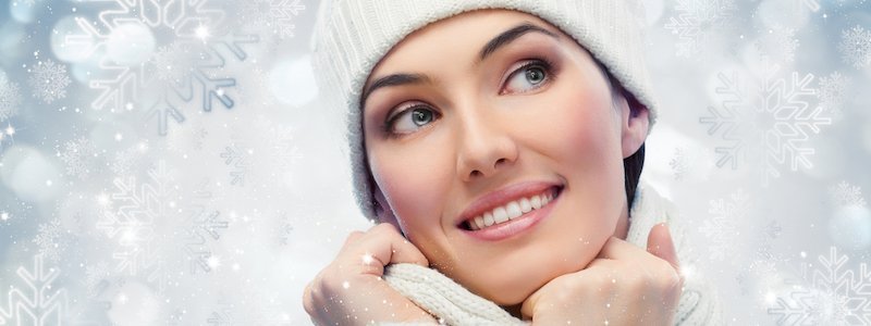 Как ухаживать и защитить кожу лица во время зимних холодов: советы эксперта