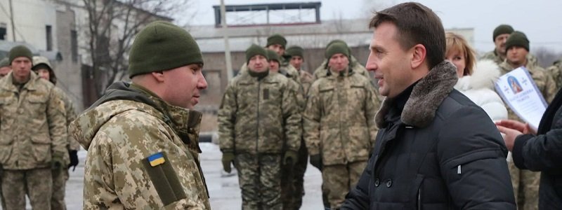 Руководитель  облсовета Глеб Пригунов поздравил военных на передовой