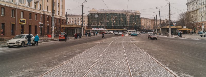 В Днепре по улице Курчатова пустят трамваи и троллейбусы