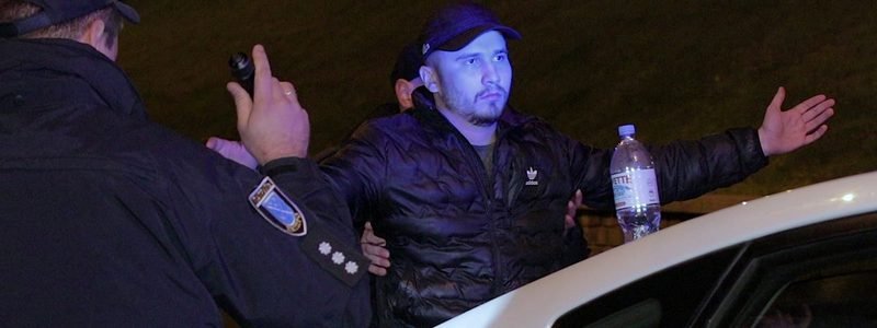 Украденные гуси, опасный чеснок и низкая зарплата: ТОП странных вызовов в полицию Днепра