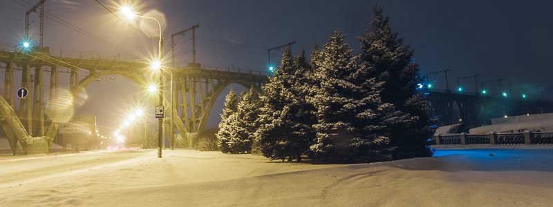 Всю ночь улицы Днепра заметало снегом