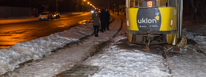 На Любарского трамвай сошел с рельсов: пострадали 4 человека