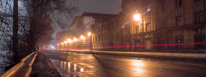 Место вечной депрессии: как выглядит улица Академика Белелюбского ночью