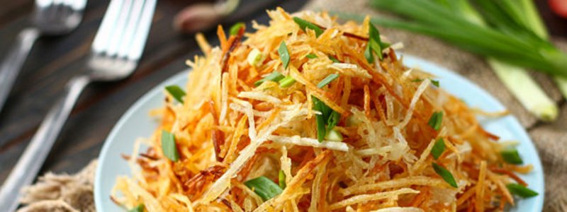 Полезные и вкусные рецепты: как приготовить салат "Муравейник" с курицей