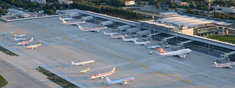 Опрос недели: где должен располагаться новый аэропорт - в Днепре или в Соленом