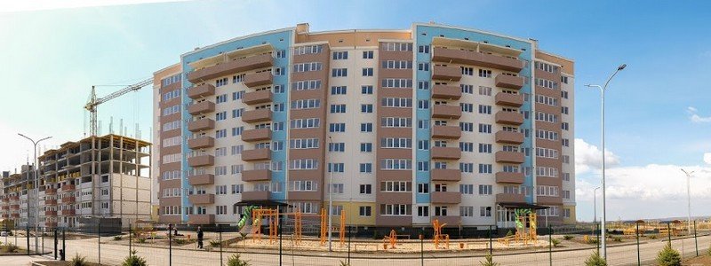 SimCity от ДнепрОГА: в Слобожанском 106 семей получили ключи от новеньких квартир