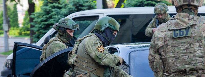 Вооруженный спецназ в центре Днепра, стрельба и задержание: что происходит в городе