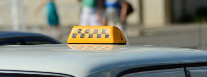 В Днепре пассажир такси избил водителя: подробности происшествия