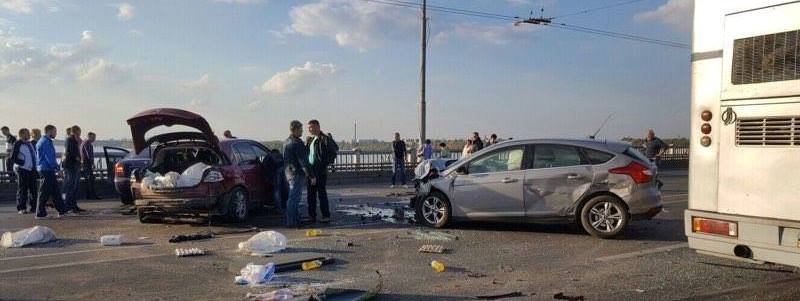 Резонансное ДТП на Новом мосту: столкнулись сразу 10 автомобилей (ФОТО, ВИДЕО)