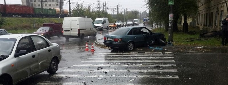 На улице Каруны произошла жуткая авария (ФОТО)