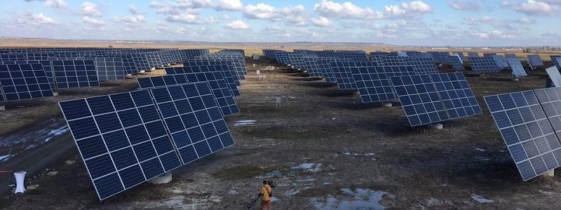 Под Днепром запустили огромную солнечную электростанцию (ФОТО)