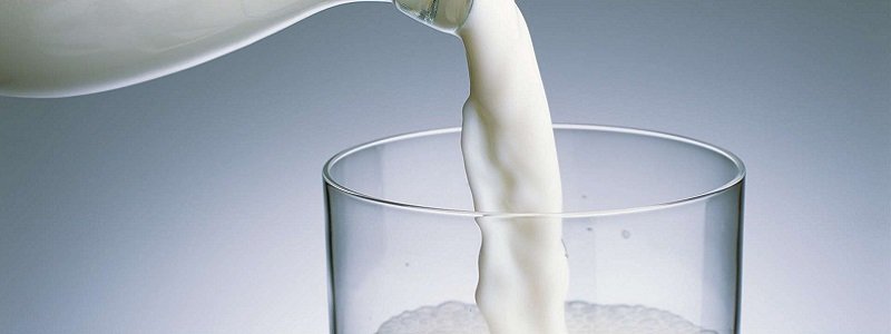 В Днепре мужчина купил молоко с опасным "сюрпризом" (ФОТО)
