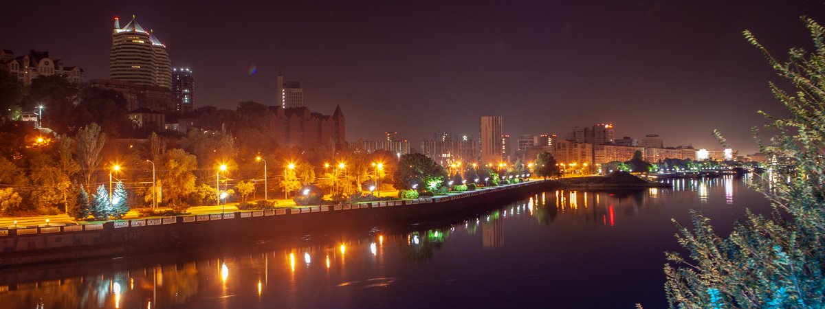 Ночной Днепр: как выглядит парк имени Тараса Шевченко в свете огней