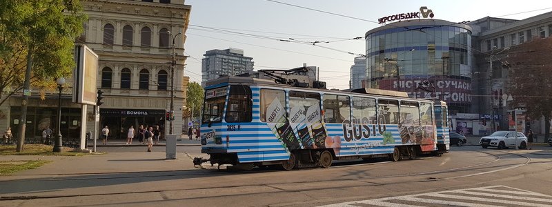 В центре Днепра сломался трамвай: движение электротранспорта приостановлено