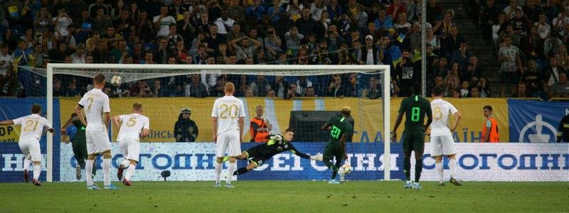 Виктор Осимхен забил гол в матче Украина - Нигерия