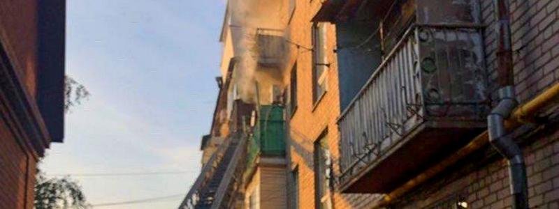 В Днепре на Гусенко горела квартира: погибла женщина