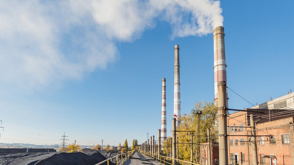 Ремонт энергоблоков и теплотрасс: как Приднепровская ТЭС готовится к отопительному сезону