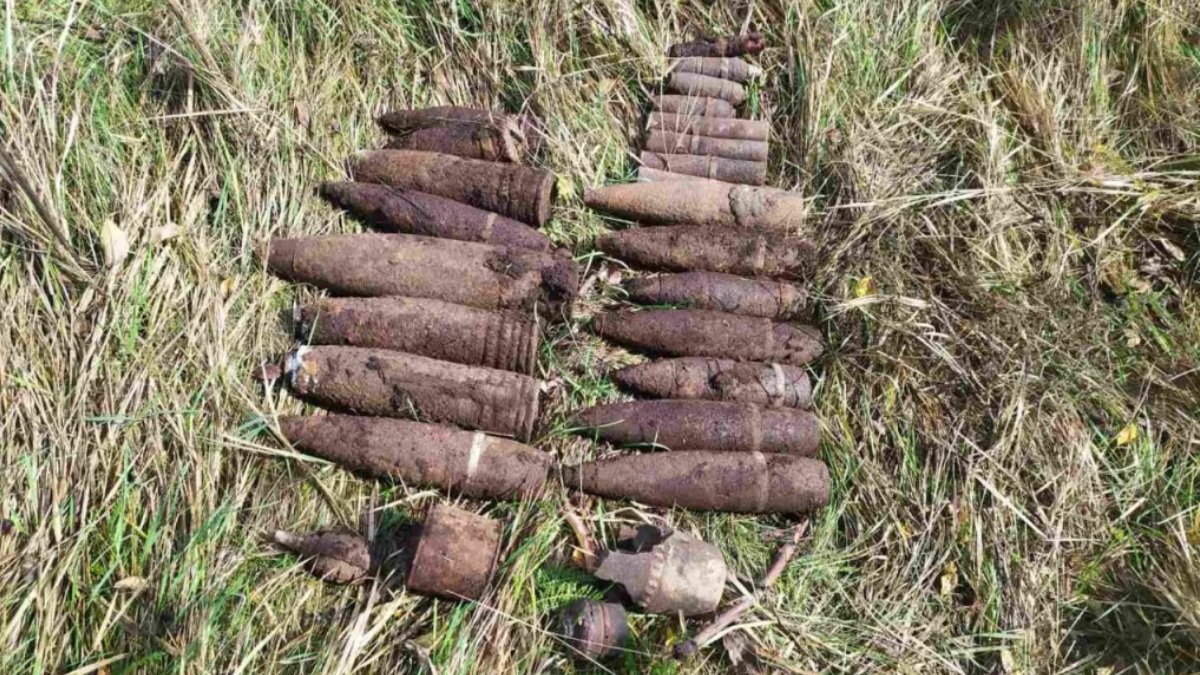 Под Днепром пиротехники ГСЧС уничтожили 29 взрывоопасных предметов