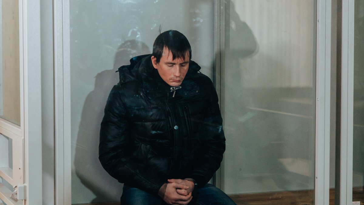 В Днепре парня, который избивал девушек на Калиновой, отпустили домой