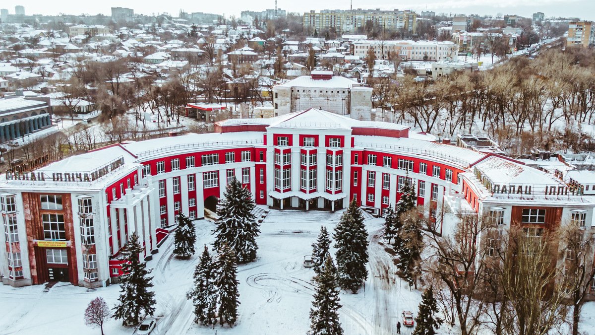 Как в Днепре продвигается реконструкция дворца Ильича