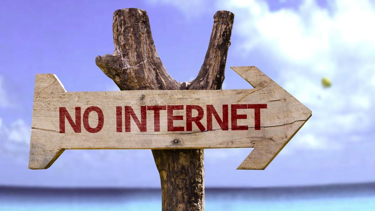 Мэрия Днепра хочет оставить город без интернета: у провайдеров отбирают оборудование