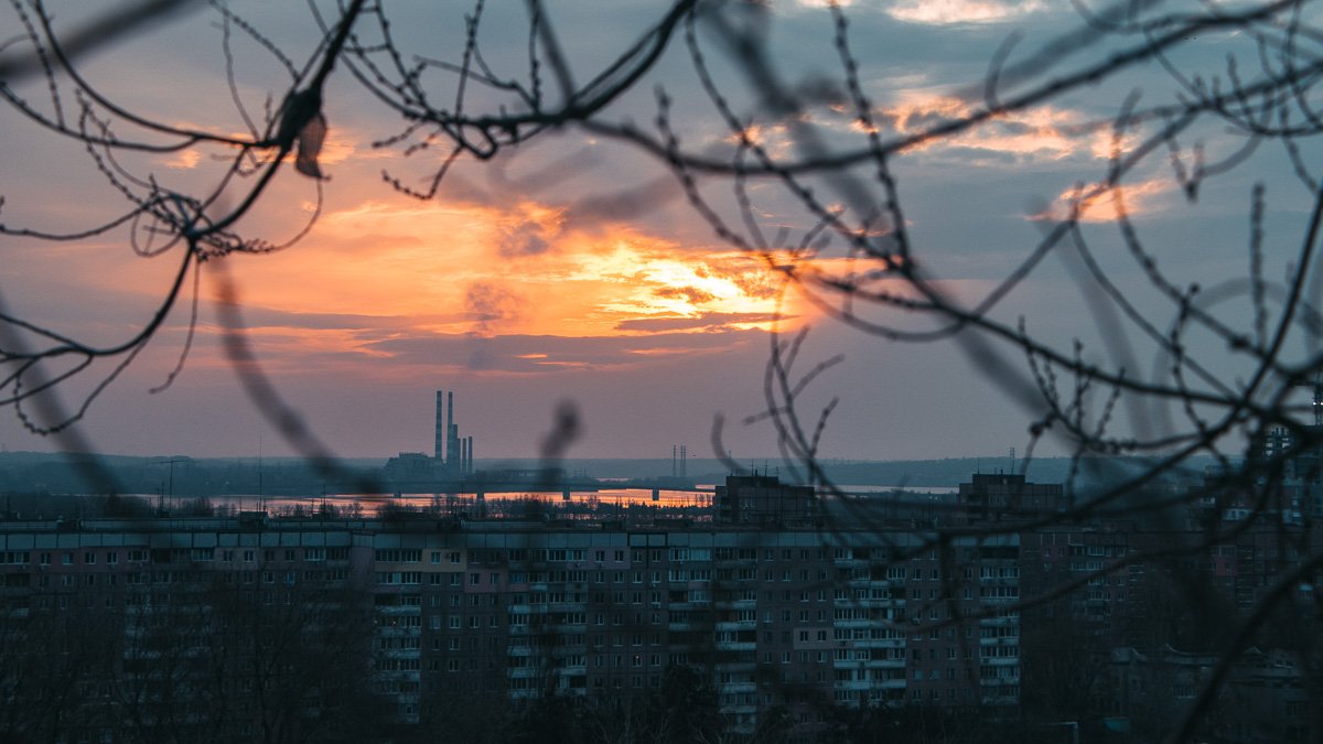 Как выглядит рассвет над Днепром