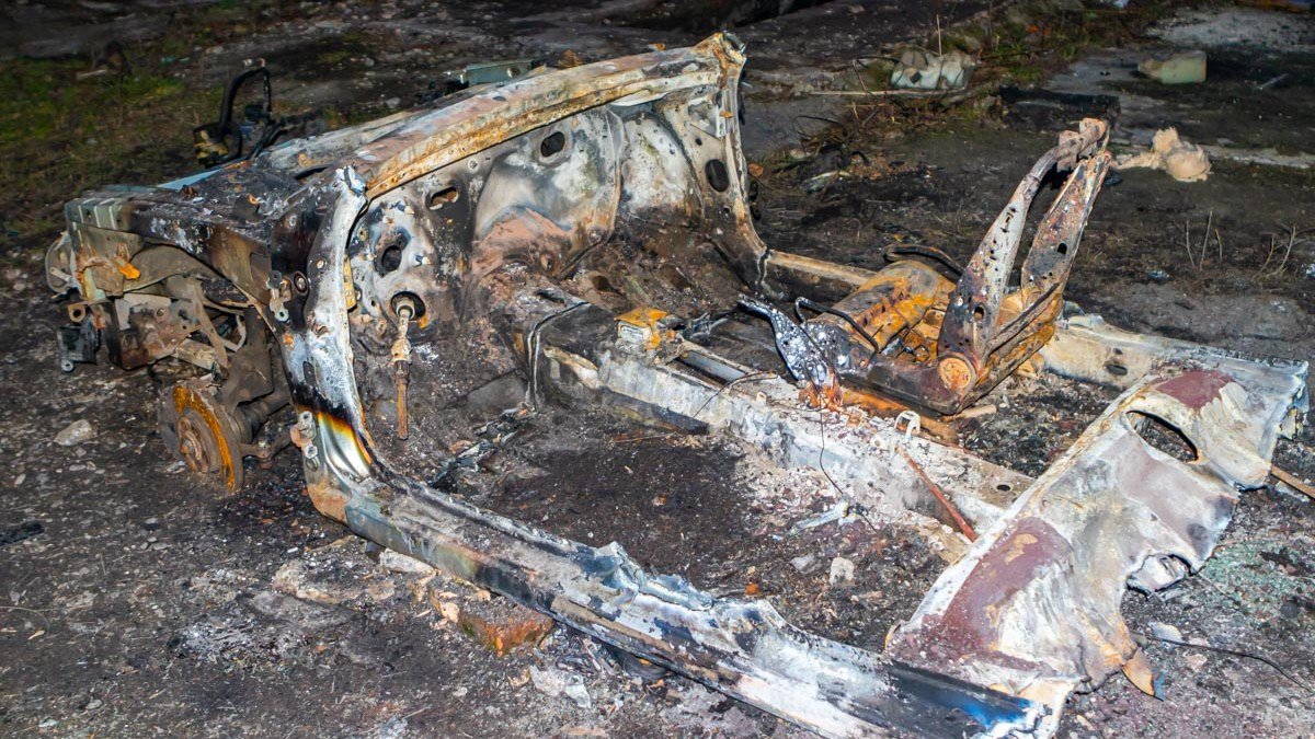 История угнанной Renault Laguna в Днепре: автомобиль разобрали на части