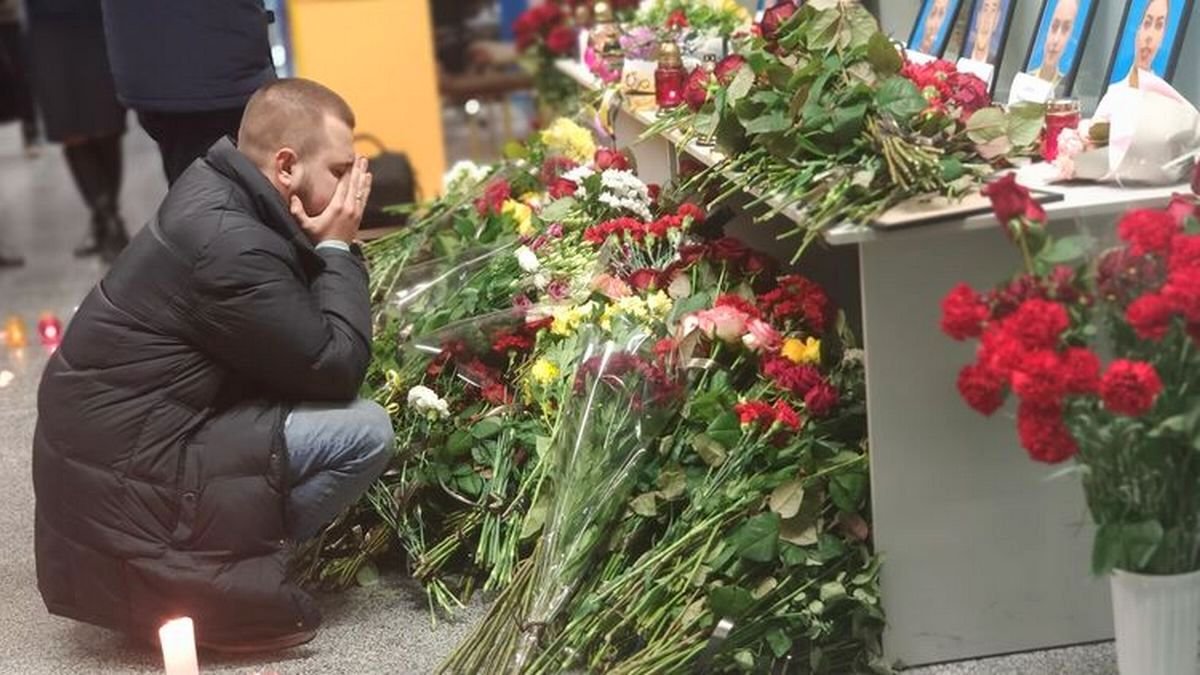 Тела погибших при крушении самолета в Иране доставят в Украину: президент "МАУ" призвал встретить их по-особенному