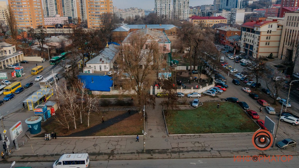 В Днепре площадь Успенскую реконструируют за 70 миллионов: как она выглядит сейчас