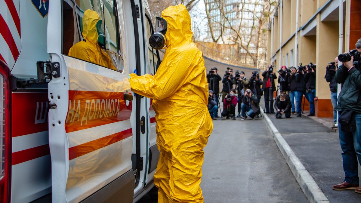 Во всей Украине могут объявить карантин из-за коронавируса: какая ситуация в Днепре
