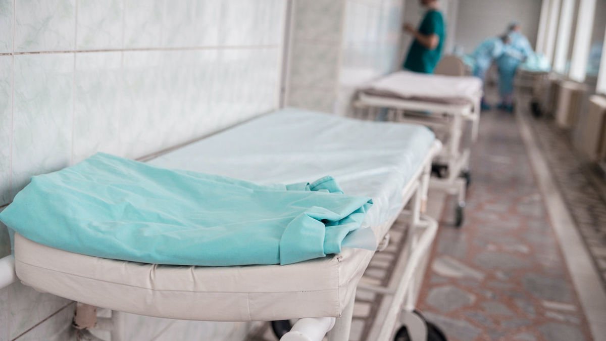 В Украине от коронавируса умерла женщина: третья смерть от COVID-19
