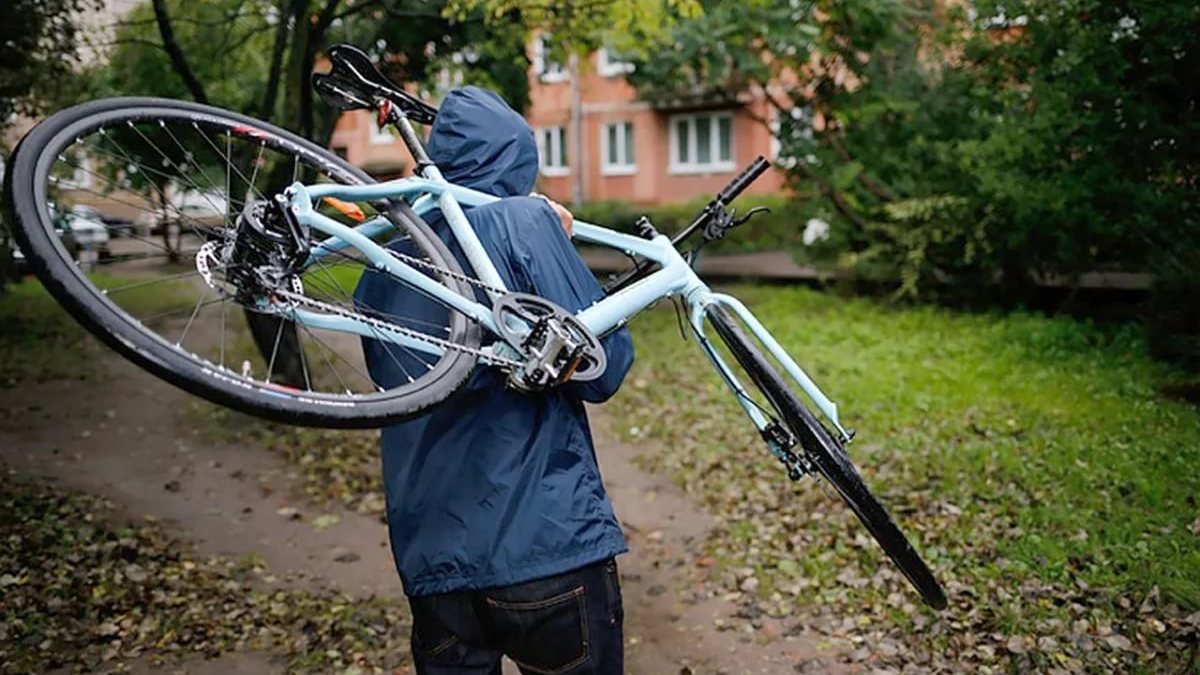 В Днепре у мужчины украли велосипед: нашедшему - вознаграждение