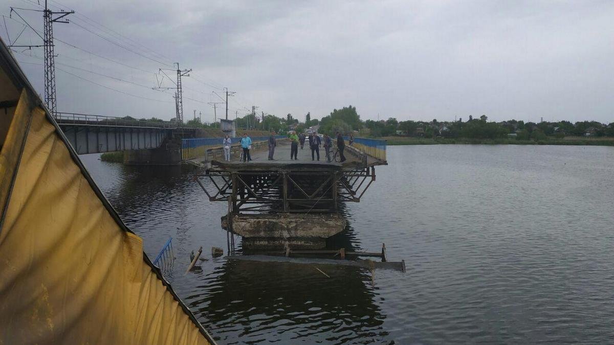 Под Никополем рухнул мост с фурой: схема объезда места аварии
