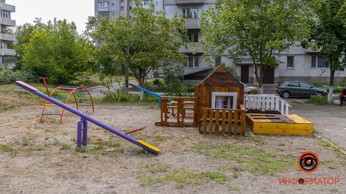 В Днепре родители района сплотились, чтобы построить уникальную детскую площадку