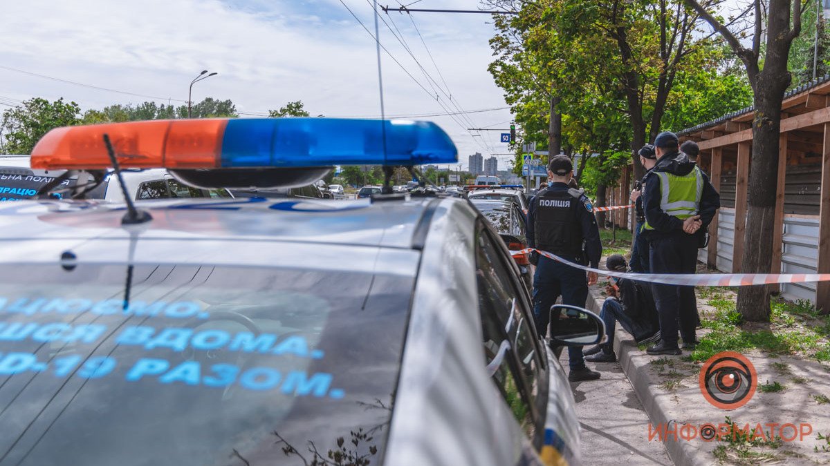 Задержание на Победе в Днепре: мужчины на Opel угрожали человеку гранатой