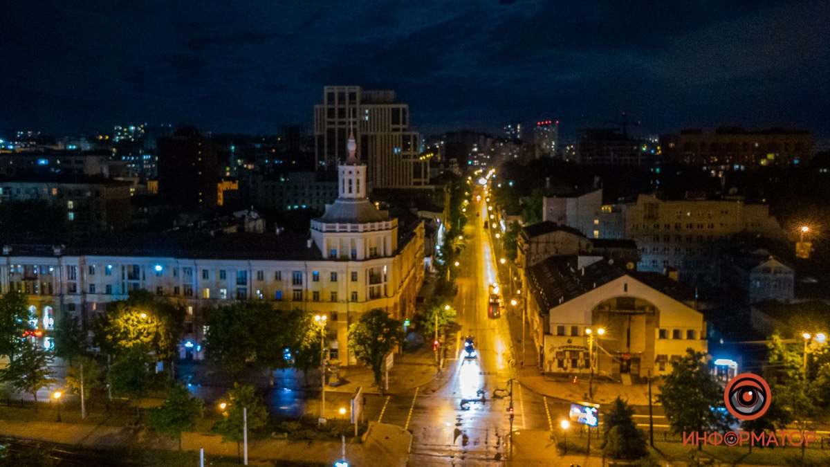 Как в Днепре выглядит улица Андрея Фабра ночью