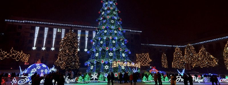 На площади Героев Майдана готовятся к Новому году (ФОТО)