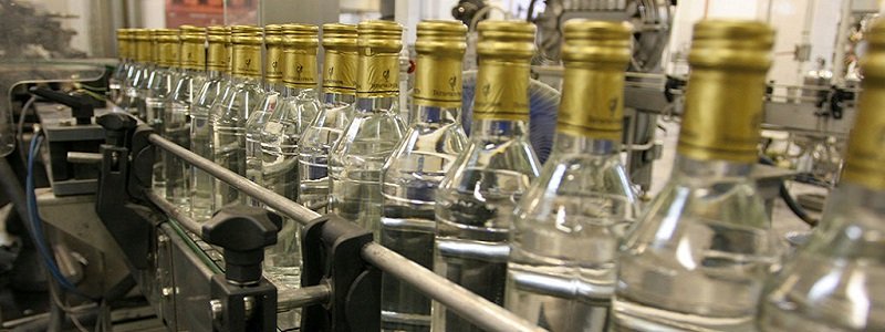 В Днепре изъяли фальсифицированный алкоголь на миллион гривен (ФОТО)