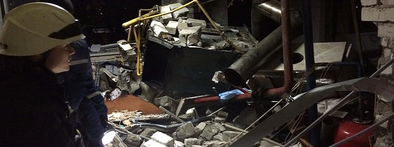 В Днепре из-за взрыва горело здание завода (ФОТО)