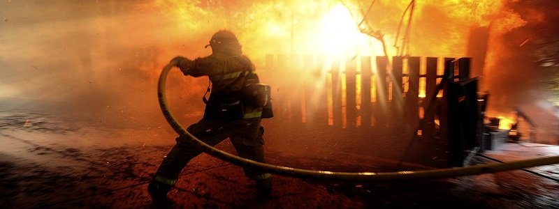 Пожар в Самарском районе: сгорел частный дом (ФОТО)