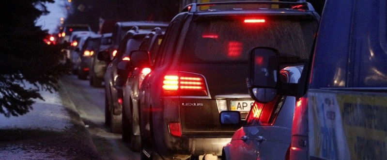Авария на Гагарина: Kia, Skoda и Range Rover заблокировали часть проспекта (ВИДЕО, ФОТО)