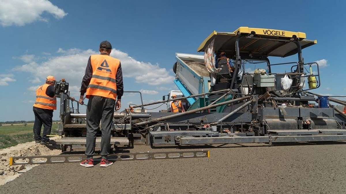 Как идет строительство автотрассы Днепр-Решетиловка-Киев