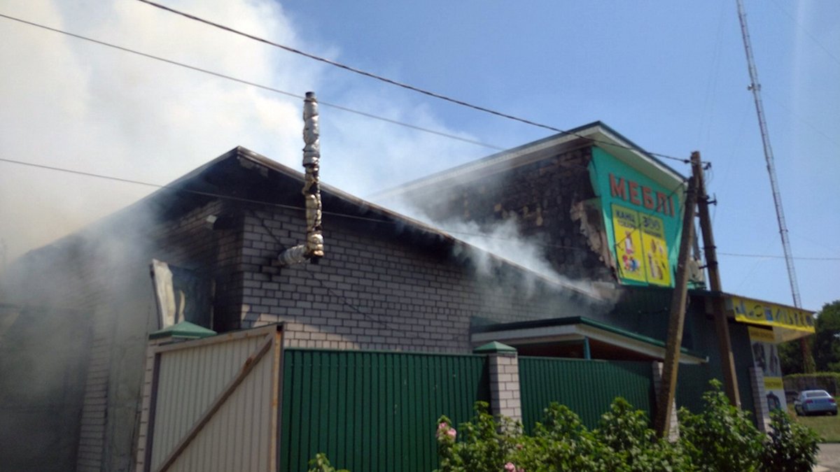 Под Днепром горел частный дом: пожар тушили почти 3 часа